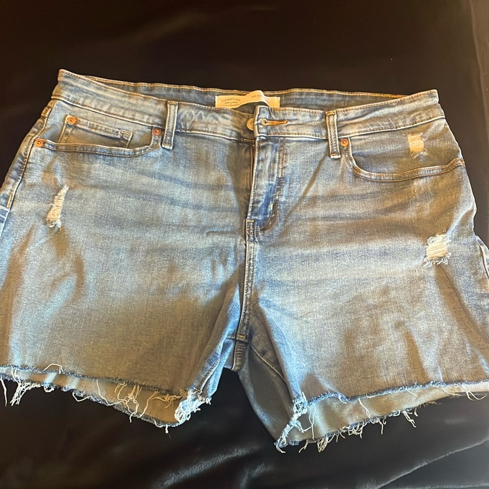Levi’s cut offs
